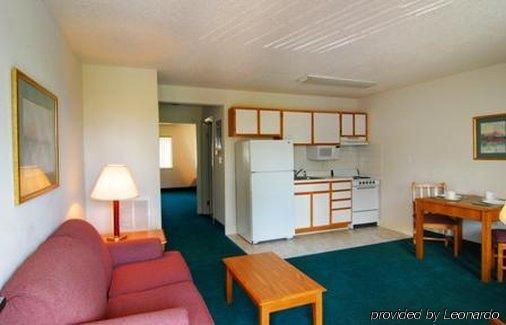 Affordable Suites Charlottesville Ruang foto